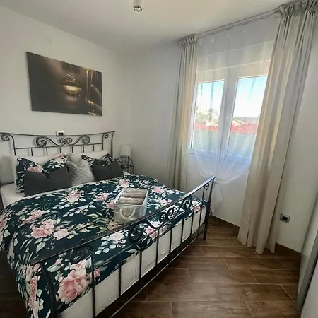 Zonta Maremi With Private Jacuzzi Appartamento Buje